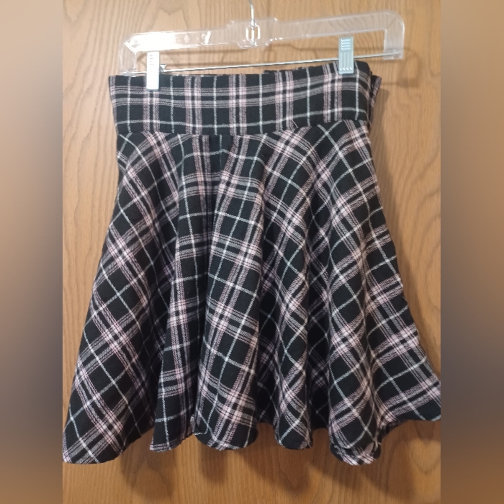 NWOT high waisted tartan print mini skirt - Picture 4 of 6